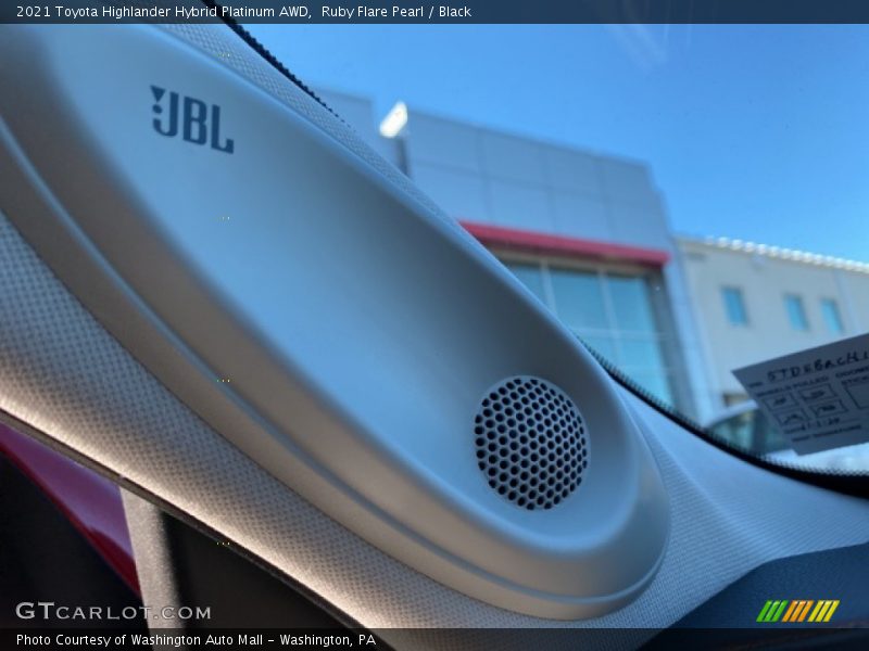 Ruby Flare Pearl / Black 2021 Toyota Highlander Hybrid Platinum AWD