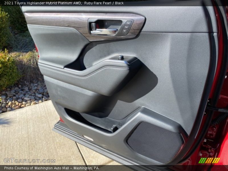 Ruby Flare Pearl / Black 2021 Toyota Highlander Hybrid Platinum AWD
