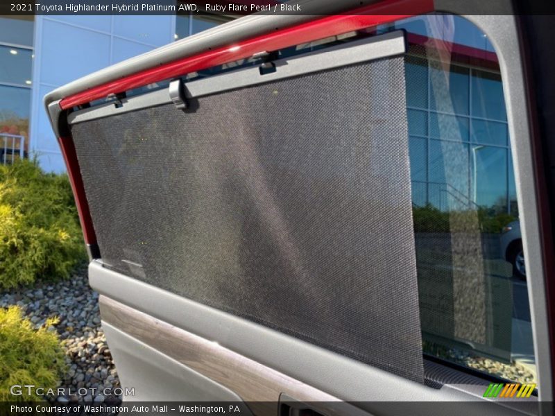 Ruby Flare Pearl / Black 2021 Toyota Highlander Hybrid Platinum AWD