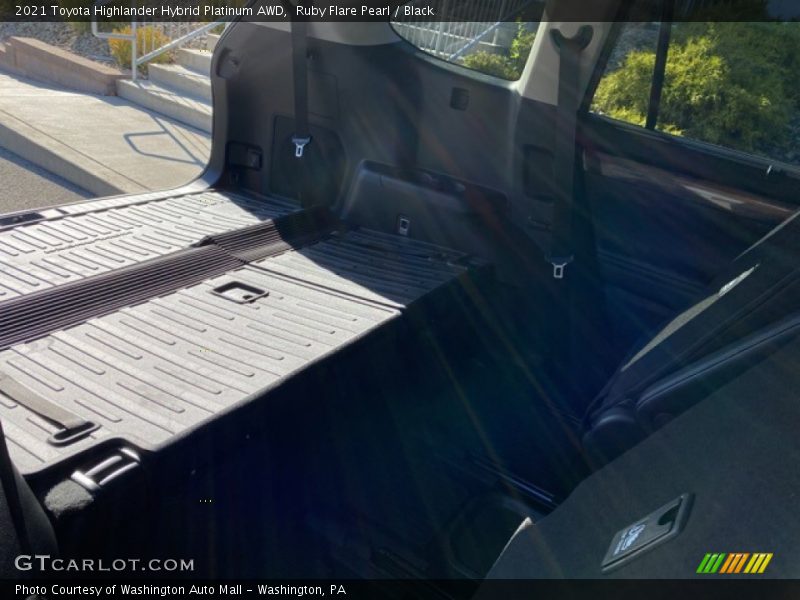 Ruby Flare Pearl / Black 2021 Toyota Highlander Hybrid Platinum AWD