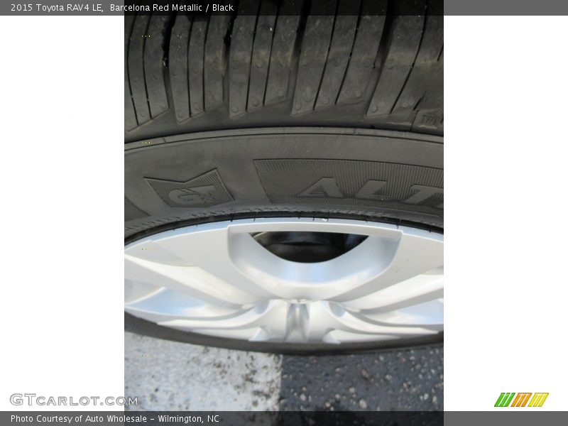 Barcelona Red Metallic / Black 2015 Toyota RAV4 LE