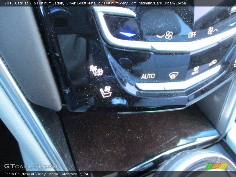 Silver Coast Metallic / Platinum Very Light Platinum/Dark Urban/Cocoa 2015 Cadillac XTS Platinum Sedan