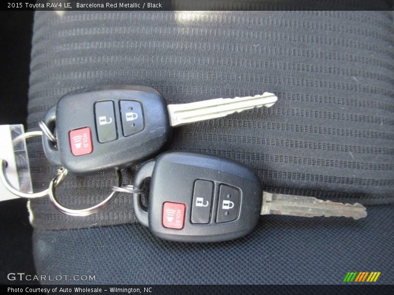Barcelona Red Metallic / Black 2015 Toyota RAV4 LE