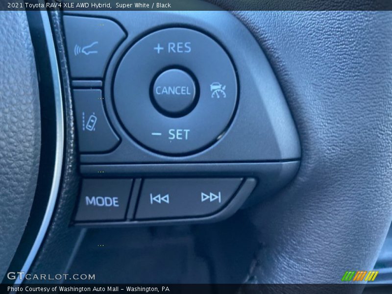 Super White / Black 2021 Toyota RAV4 XLE AWD Hybrid