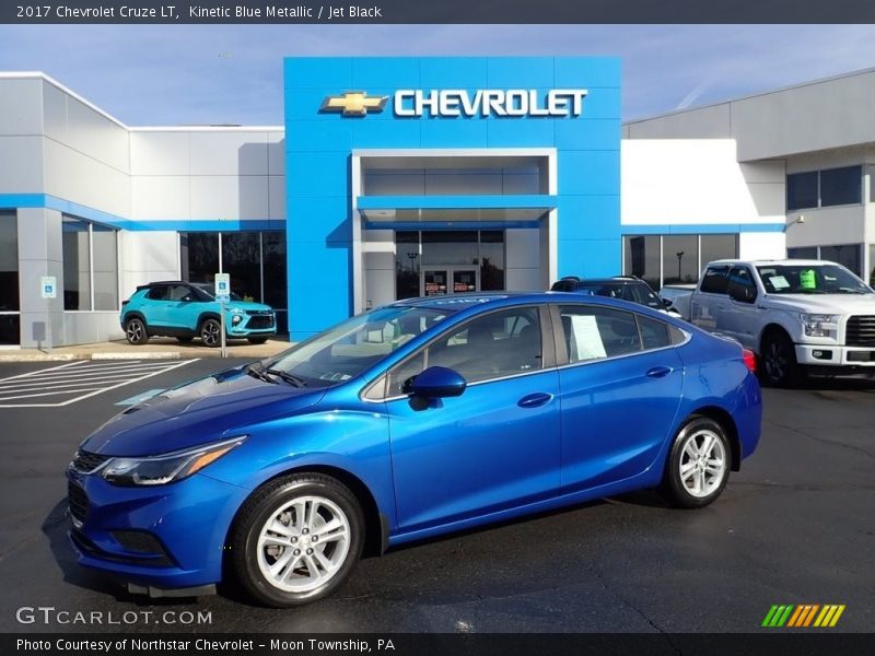 Kinetic Blue Metallic / Jet Black 2017 Chevrolet Cruze LT