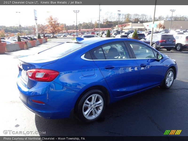 Kinetic Blue Metallic / Jet Black 2017 Chevrolet Cruze LT