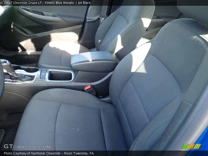 Kinetic Blue Metallic / Jet Black 2017 Chevrolet Cruze LT