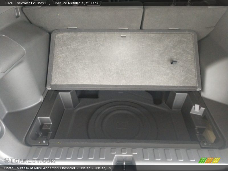 Silver Ice Metallic / Jet Black 2020 Chevrolet Equinox LT