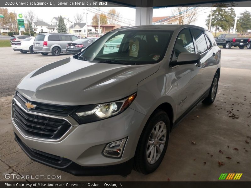 Silver Ice Metallic / Jet Black 2020 Chevrolet Equinox LT