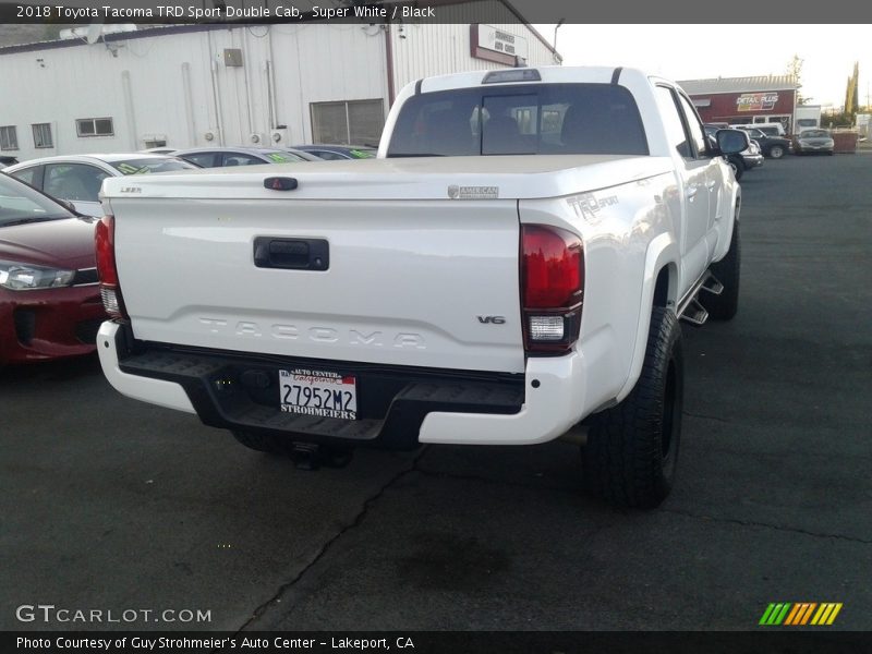 Super White / Black 2018 Toyota Tacoma TRD Sport Double Cab