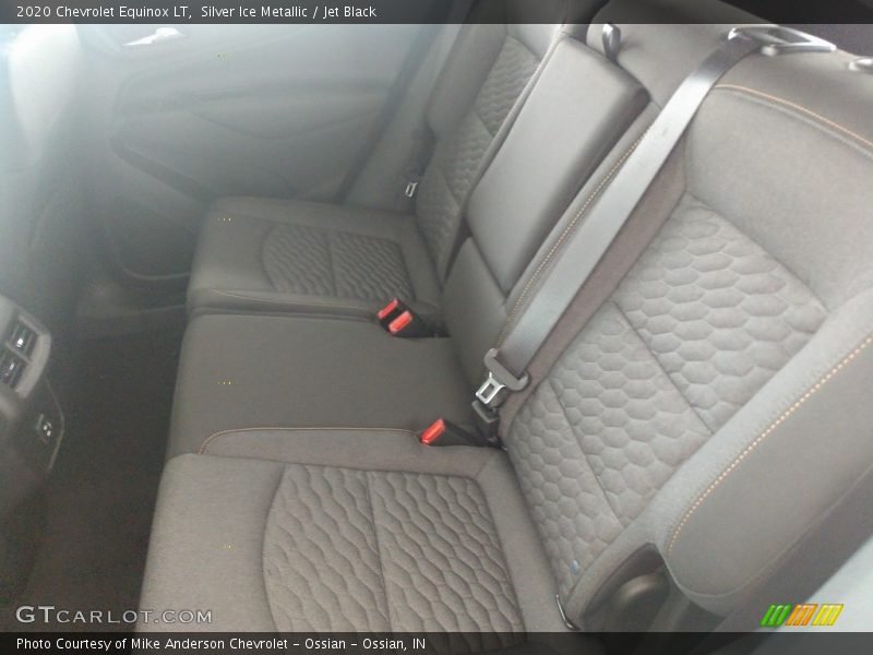 Silver Ice Metallic / Jet Black 2020 Chevrolet Equinox LT
