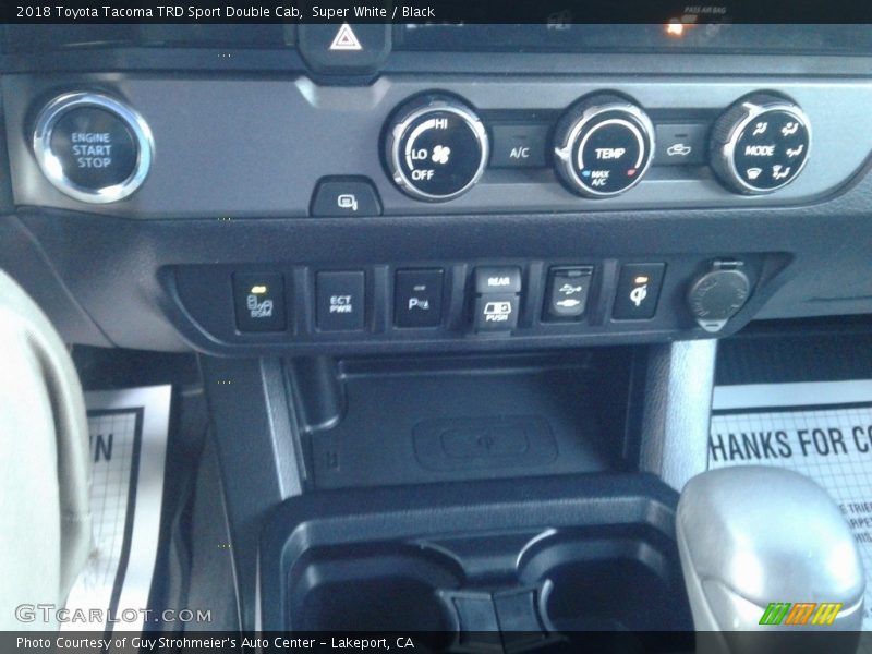Super White / Black 2018 Toyota Tacoma TRD Sport Double Cab