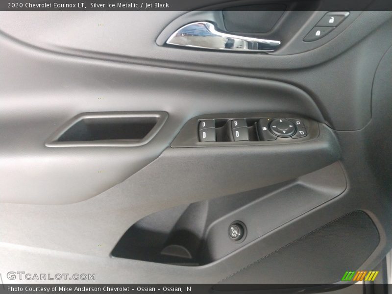 Silver Ice Metallic / Jet Black 2020 Chevrolet Equinox LT