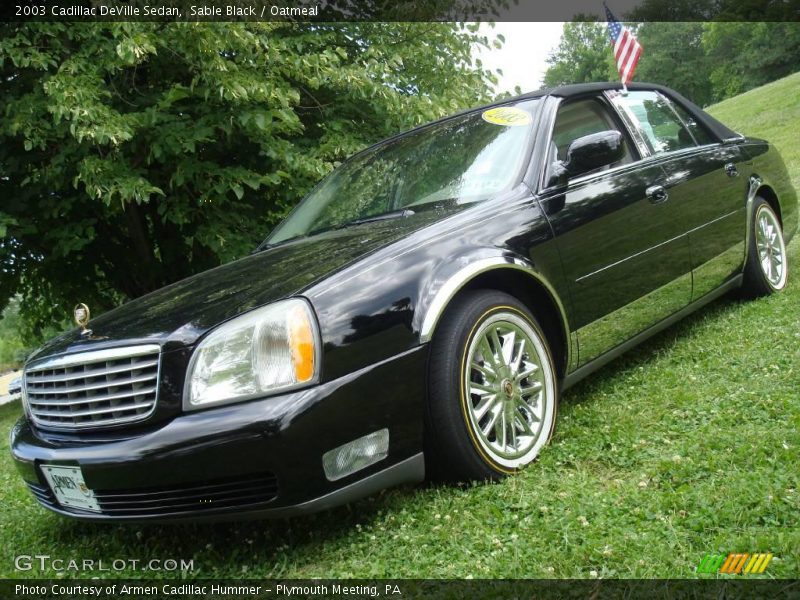 Sable Black / Oatmeal 2003 Cadillac DeVille Sedan