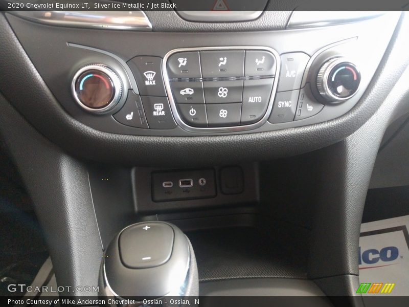 Silver Ice Metallic / Jet Black 2020 Chevrolet Equinox LT