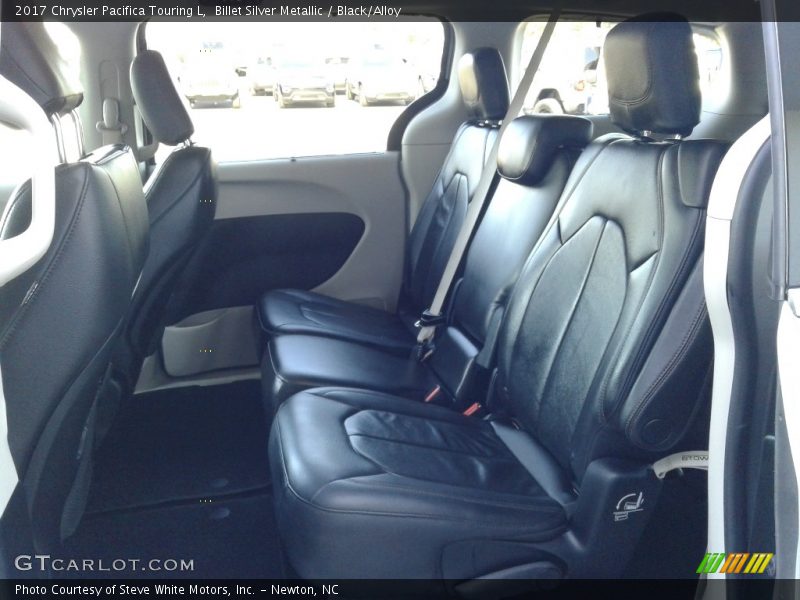 Billet Silver Metallic / Black/Alloy 2017 Chrysler Pacifica Touring L