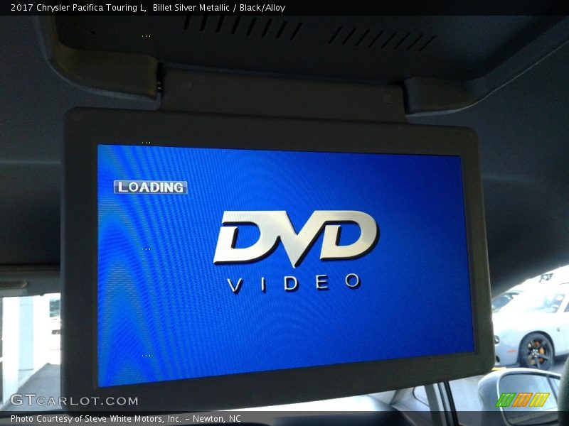 Billet Silver Metallic / Black/Alloy 2017 Chrysler Pacifica Touring L