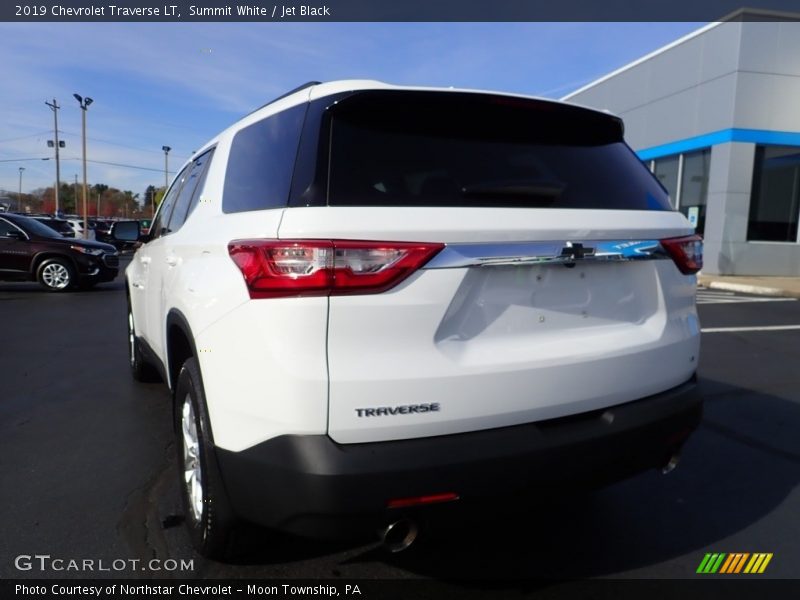 Summit White / Jet Black 2019 Chevrolet Traverse LT