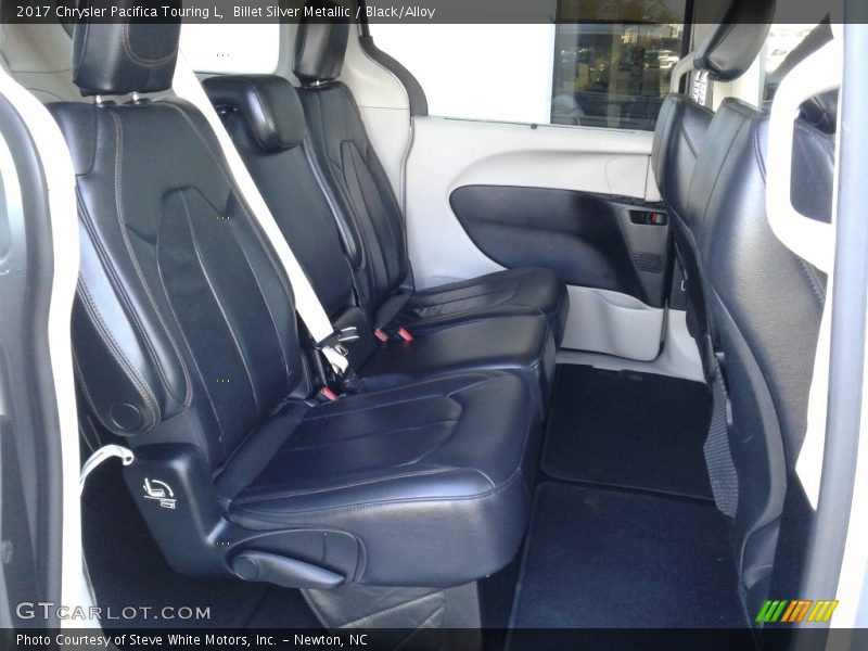 Billet Silver Metallic / Black/Alloy 2017 Chrysler Pacifica Touring L