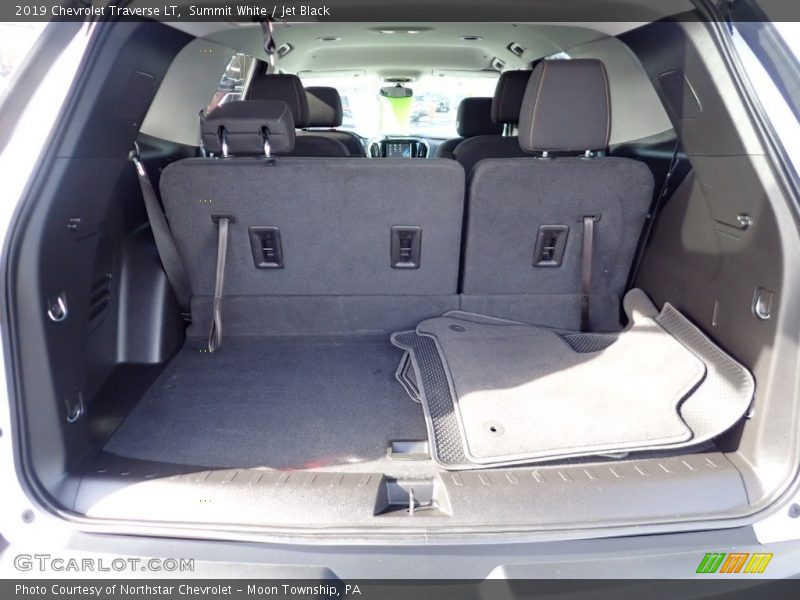 Summit White / Jet Black 2019 Chevrolet Traverse LT