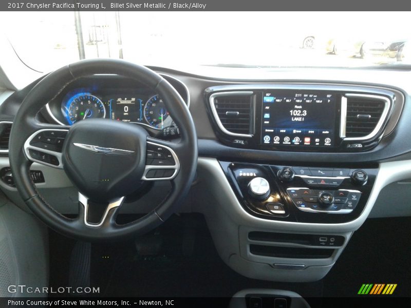 Billet Silver Metallic / Black/Alloy 2017 Chrysler Pacifica Touring L