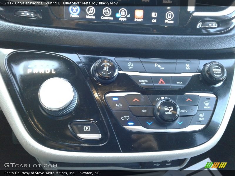 Billet Silver Metallic / Black/Alloy 2017 Chrysler Pacifica Touring L