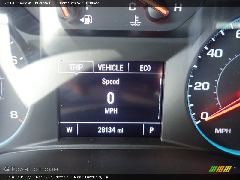 Summit White / Jet Black 2019 Chevrolet Traverse LT