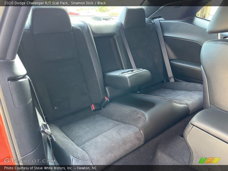 Sinamon Stick / Black 2020 Dodge Challenger R/T Scat Pack