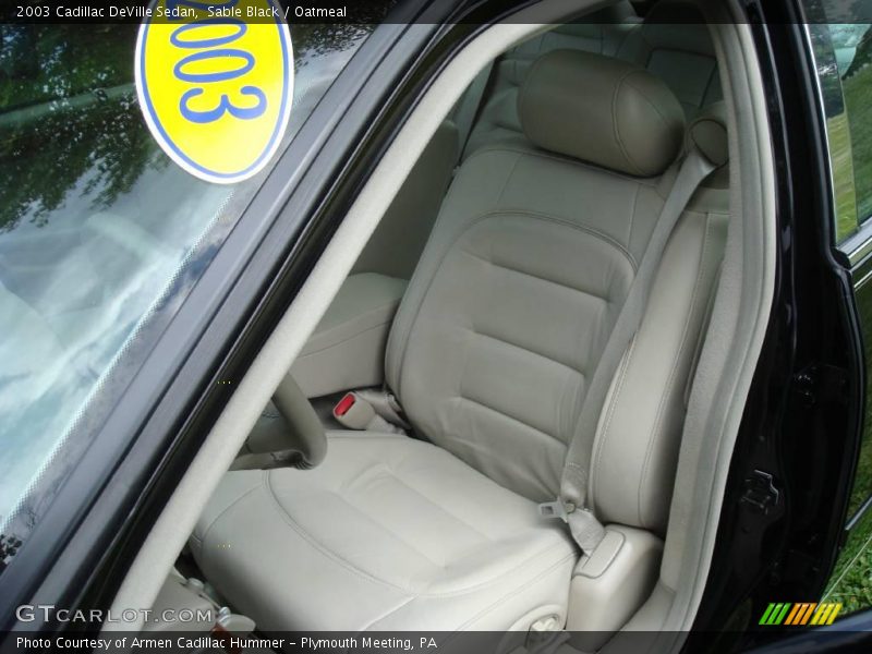 Sable Black / Oatmeal 2003 Cadillac DeVille Sedan