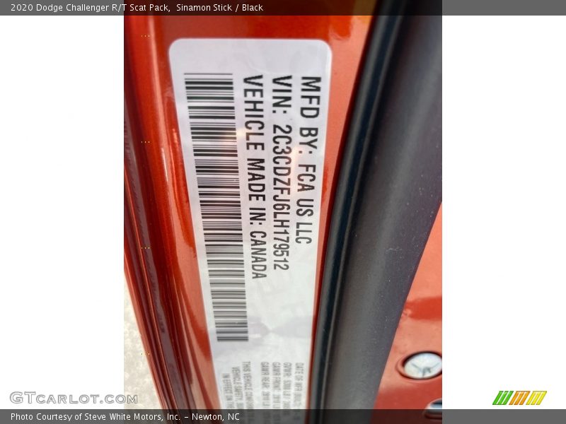 Sinamon Stick / Black 2020 Dodge Challenger R/T Scat Pack