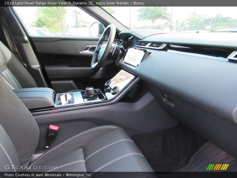 Indus Silver Metallic / Ebony 2019 Land Rover Range Rover Velar R-Dynamic SE