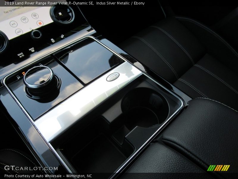 Indus Silver Metallic / Ebony 2019 Land Rover Range Rover Velar R-Dynamic SE