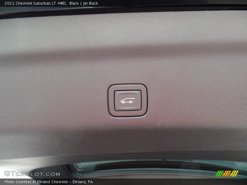 Black / Jet Black 2021 Chevrolet Suburban LT 4WD