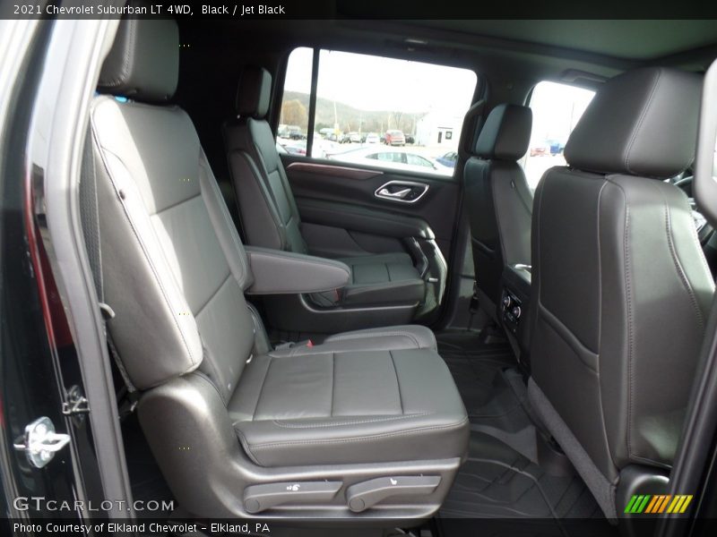 Black / Jet Black 2021 Chevrolet Suburban LT 4WD