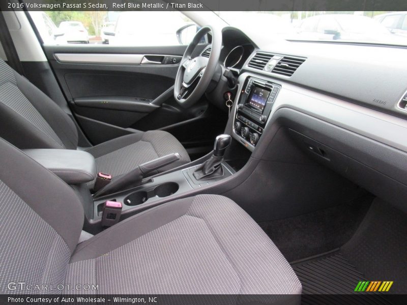 Reef Blue Metallic / Titan Black 2016 Volkswagen Passat S Sedan
