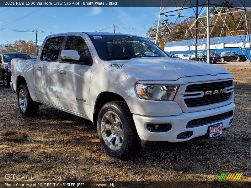 Bright White / Black 2021 Ram 1500 Big Horn Crew Cab 4x4