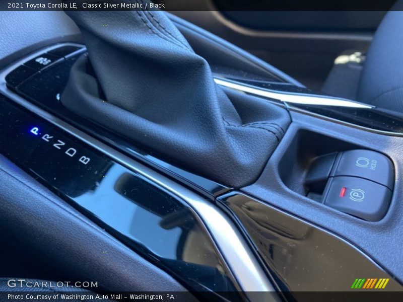 Classic Silver Metallic / Black 2021 Toyota Corolla LE