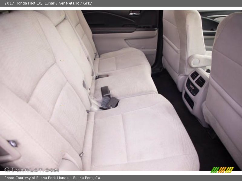 Lunar Silver Metallic / Gray 2017 Honda Pilot EX