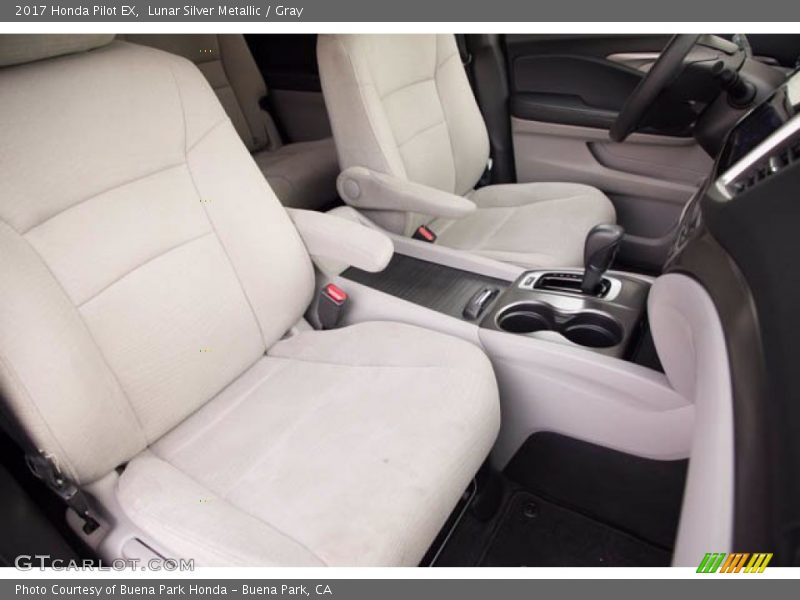 Lunar Silver Metallic / Gray 2017 Honda Pilot EX
