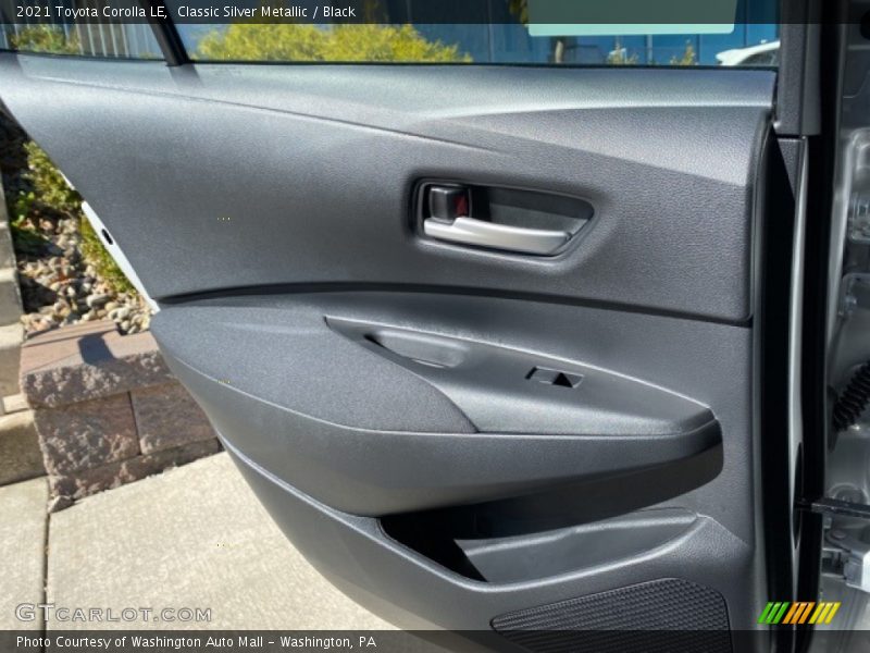 Classic Silver Metallic / Black 2021 Toyota Corolla LE