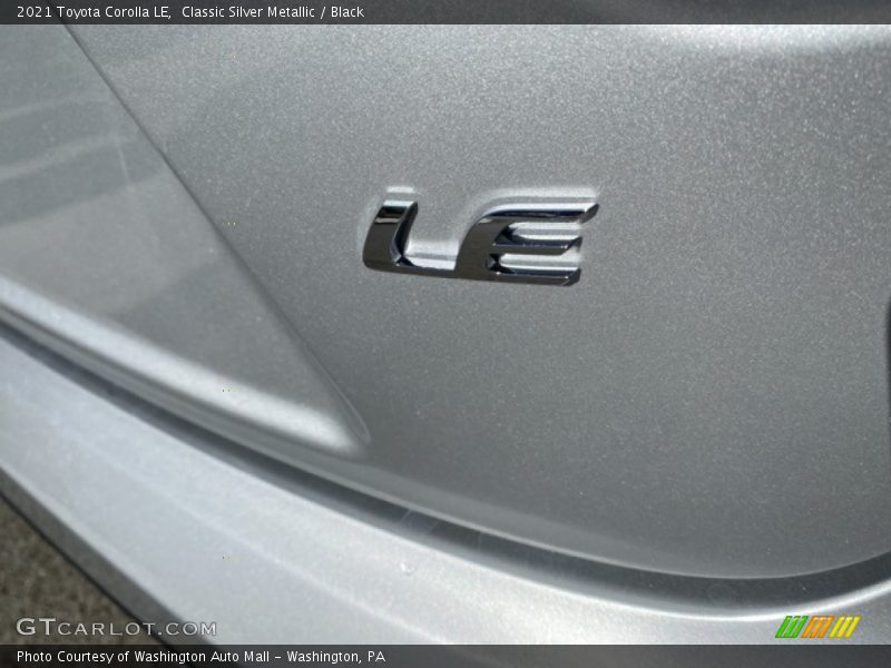 Classic Silver Metallic / Black 2021 Toyota Corolla LE