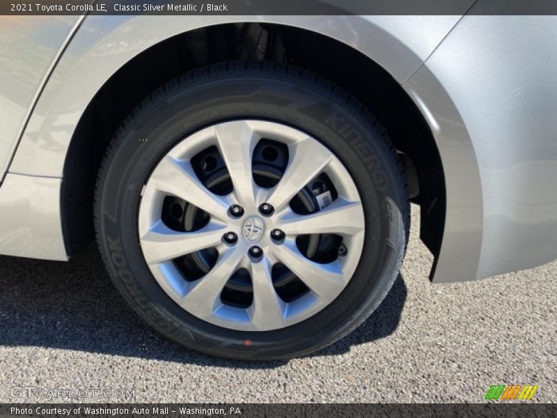 Classic Silver Metallic / Black 2021 Toyota Corolla LE