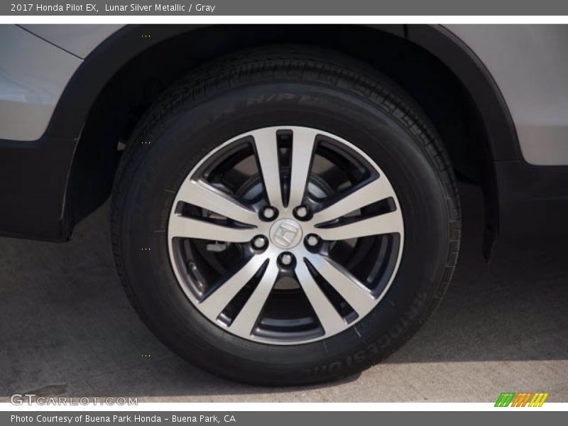 Lunar Silver Metallic / Gray 2017 Honda Pilot EX