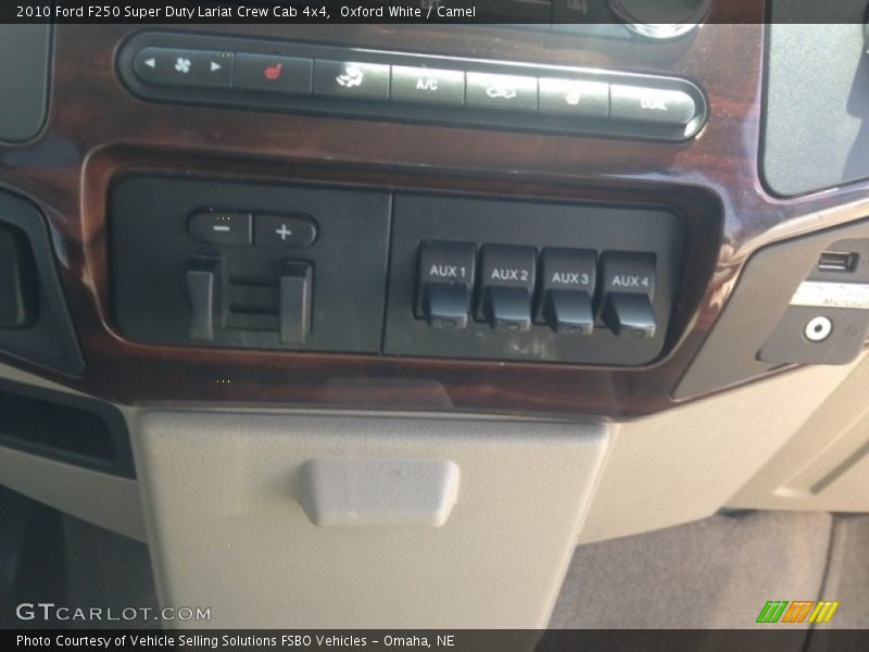 Oxford White / Camel 2010 Ford F250 Super Duty Lariat Crew Cab 4x4