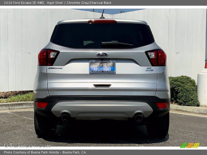 Ingot Silver / Chromite Gray/Charcoal Black 2019 Ford Escape SE 4WD