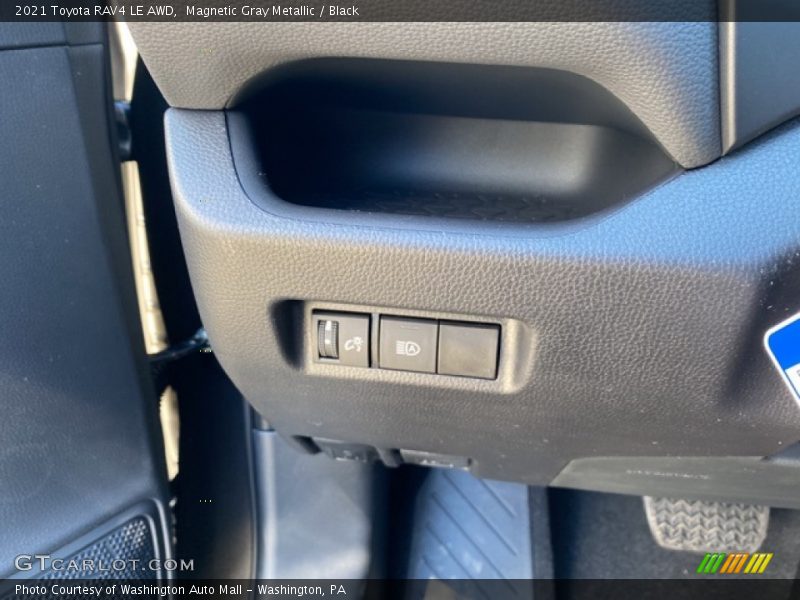 Magnetic Gray Metallic / Black 2021 Toyota RAV4 LE AWD