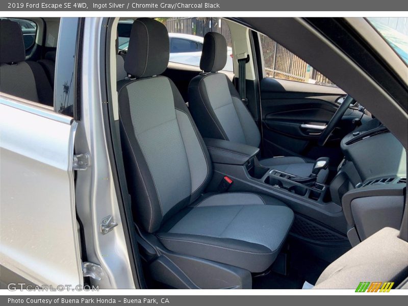 Ingot Silver / Chromite Gray/Charcoal Black 2019 Ford Escape SE 4WD