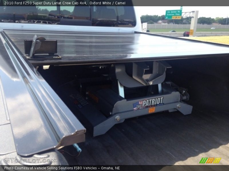 Oxford White / Camel 2010 Ford F250 Super Duty Lariat Crew Cab 4x4