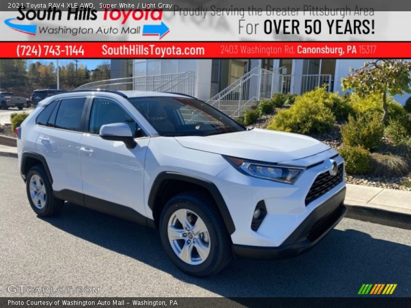 Super White / Light Gray 2021 Toyota RAV4 XLE AWD