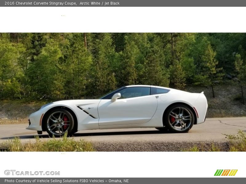 Arctic White / Jet Black 2016 Chevrolet Corvette Stingray Coupe